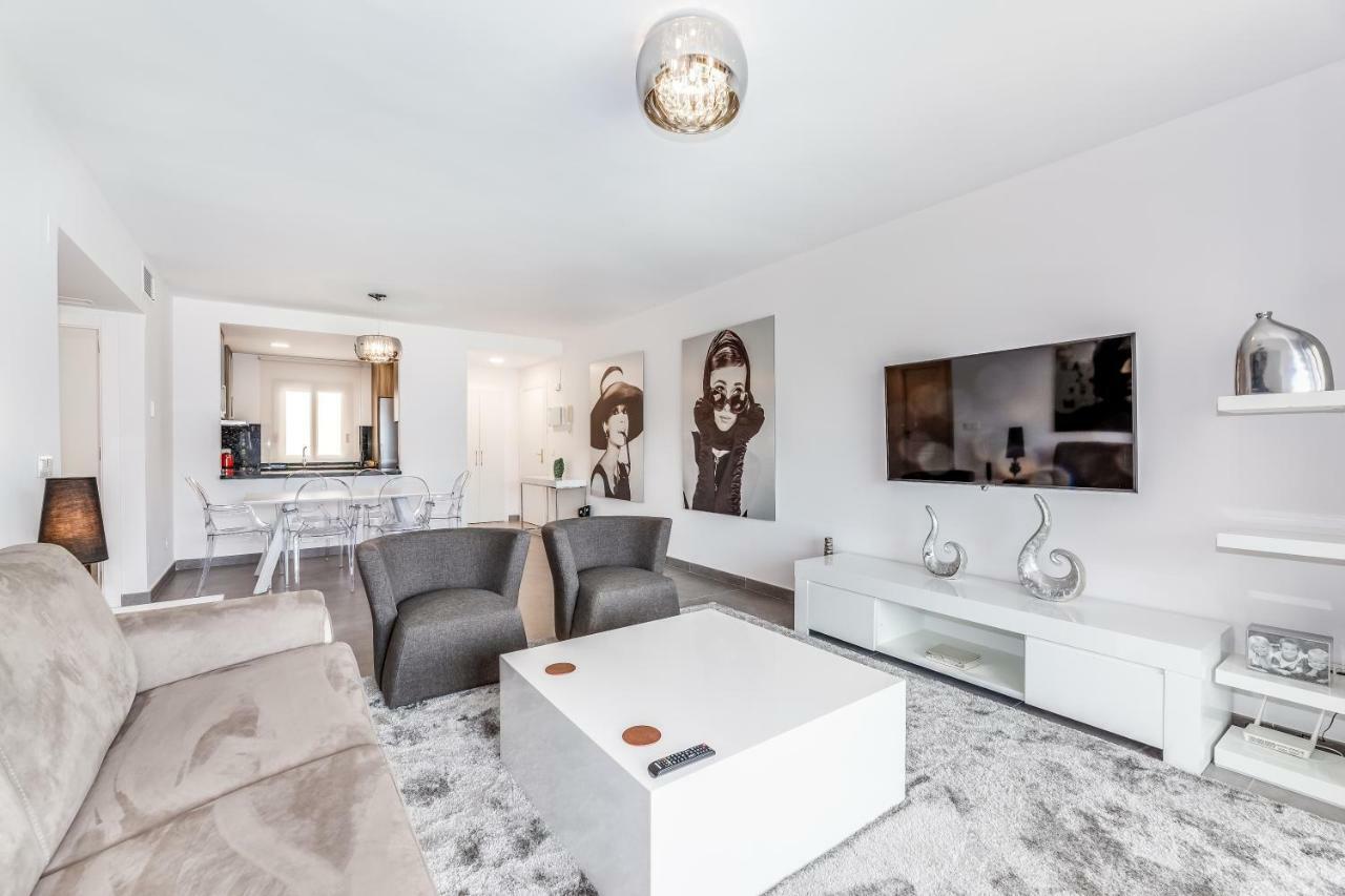 By Riva - Incredible, Stylish 2 Bedroom Apt In Puerto Banus Gardens Marbella Bagian luar foto